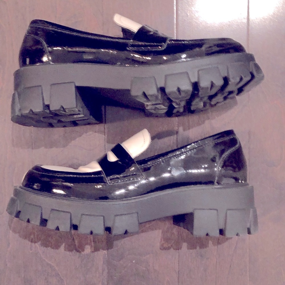 Black and Cream Chunky Penny Loafers - Women's Flats - Picture 3 of 5